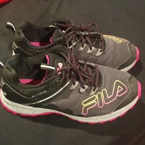 FILA BLOWOUT 19 EVO TRAIL RUNNING SHOES WOMENS SIZE 11 WIDE